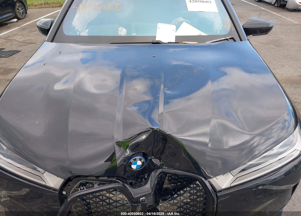 2025 BMW IX VIN: WB523CF04SCT13140
