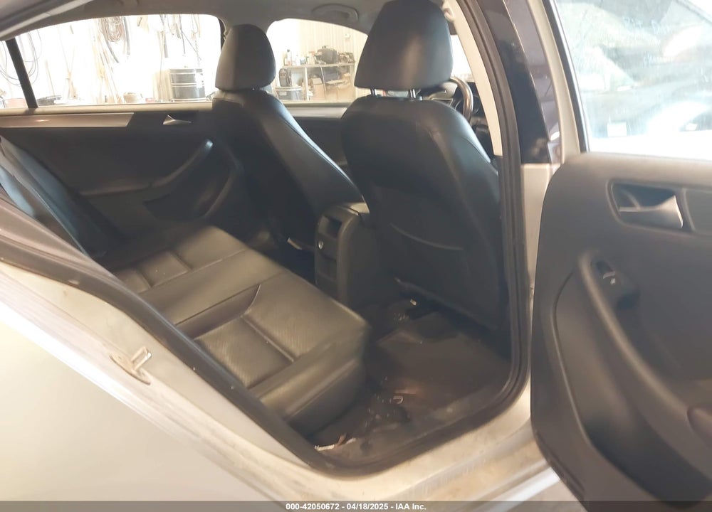 2015 VOLKSWAGEN JETTA VIN: 3VWD17AJXFM296596