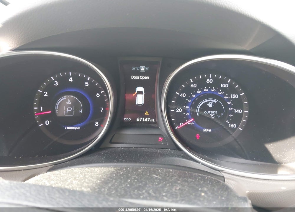 2016 HYUNDAI SANTA FE VIN: KM8SN4HF4GU155966