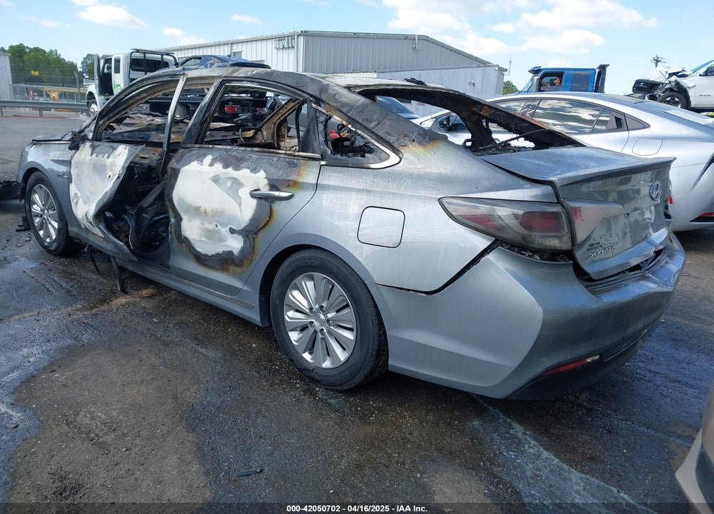 2016 HYUNDAI SONATA HYBRID SE VIN: KMHE24L19GA030139