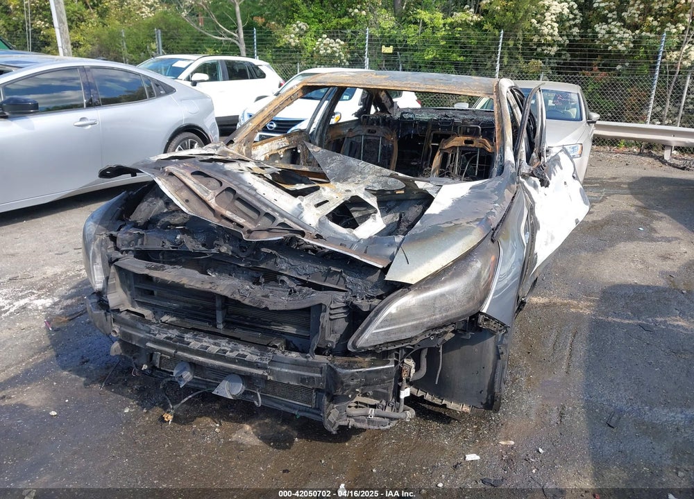 2016 HYUNDAI SONATA HYBRID SE VIN: KMHE24L19GA030139