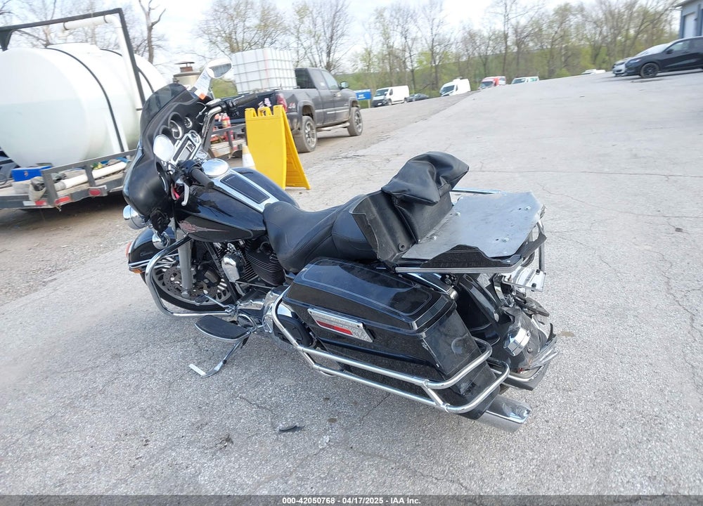 2009 HARLEY-DAVIDSON FLHTC VIN: 1HD1FF4149Y631405