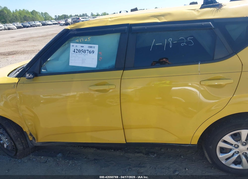 2020 KIA SOUL LX VIN: KNDJ23AU8L7077244