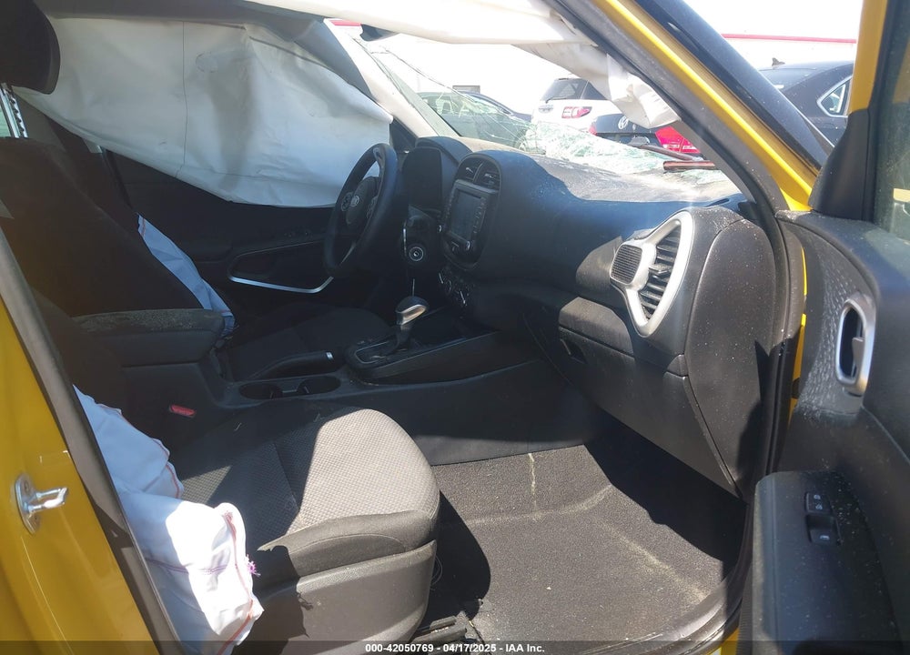 2020 KIA SOUL LX VIN: KNDJ23AU8L7077244