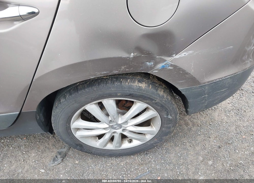 2012 HYUNDAI TUCSON LIMITED VIN: KM8JU3AC1CU499113