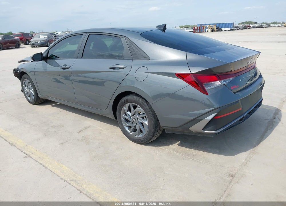 2024 HYUNDAI ELANTRA VIN: KMHLM4DGXRU815310