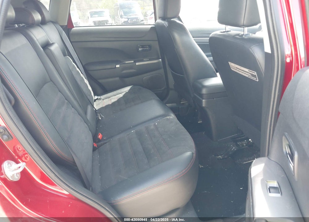 2018 MITSUBISHI OUTLANDER SPORT 2.4 SE VIN: JA4AR3AW9JU020654