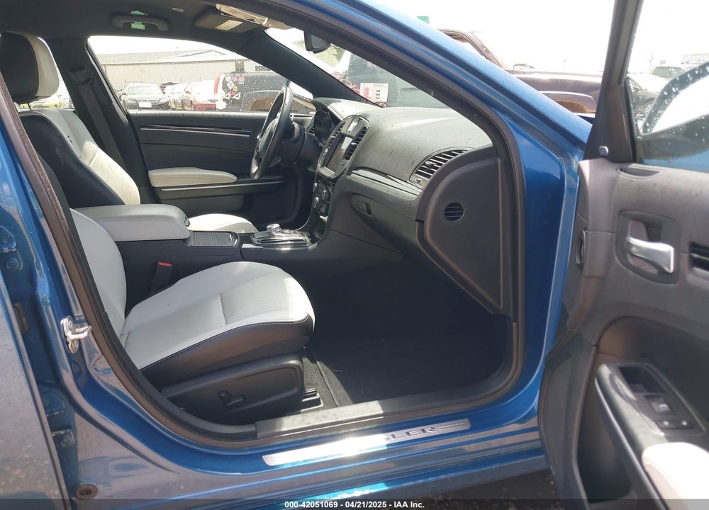 2020 CHRYSLER 300 VIN: 2C3CCABG7LH188735