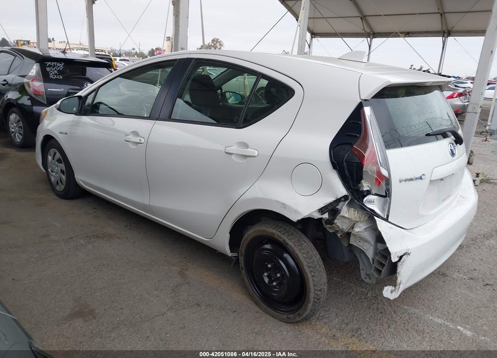 2015 TOYOTA PRIUS C VIN: JTDKDTB39F1093612