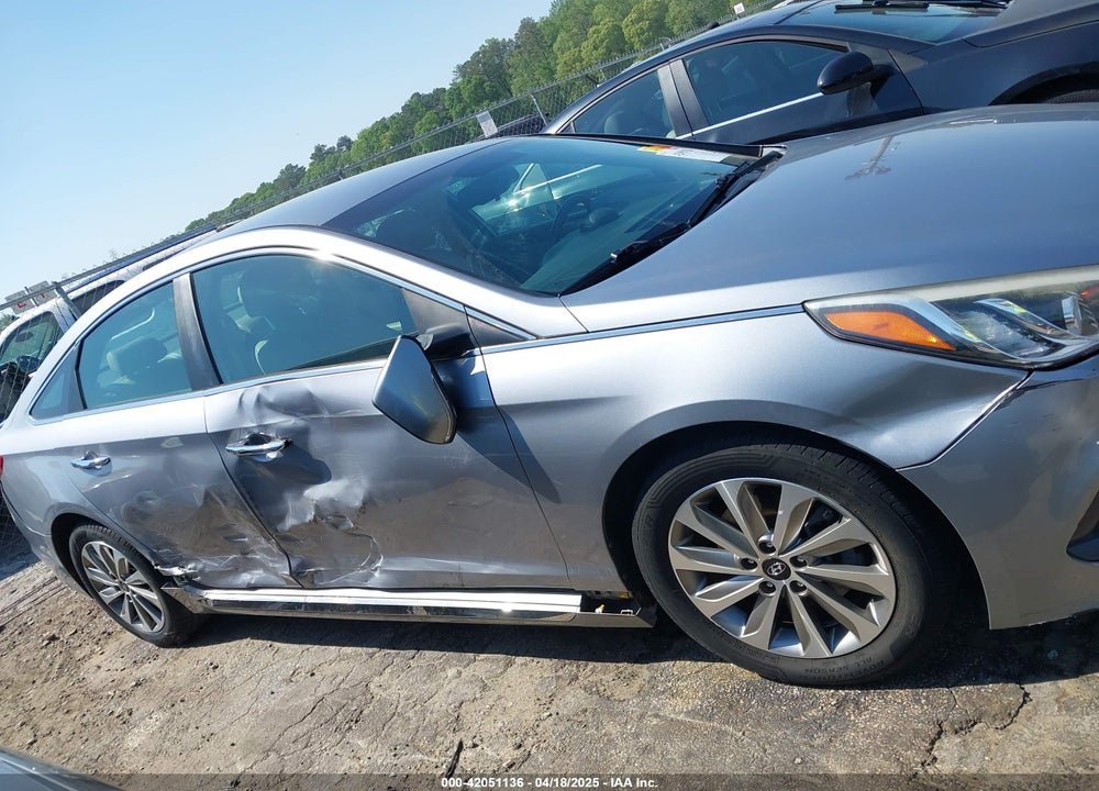 2015 HYUNDAI SONATA VIN: 5NPE34AF9FH042718