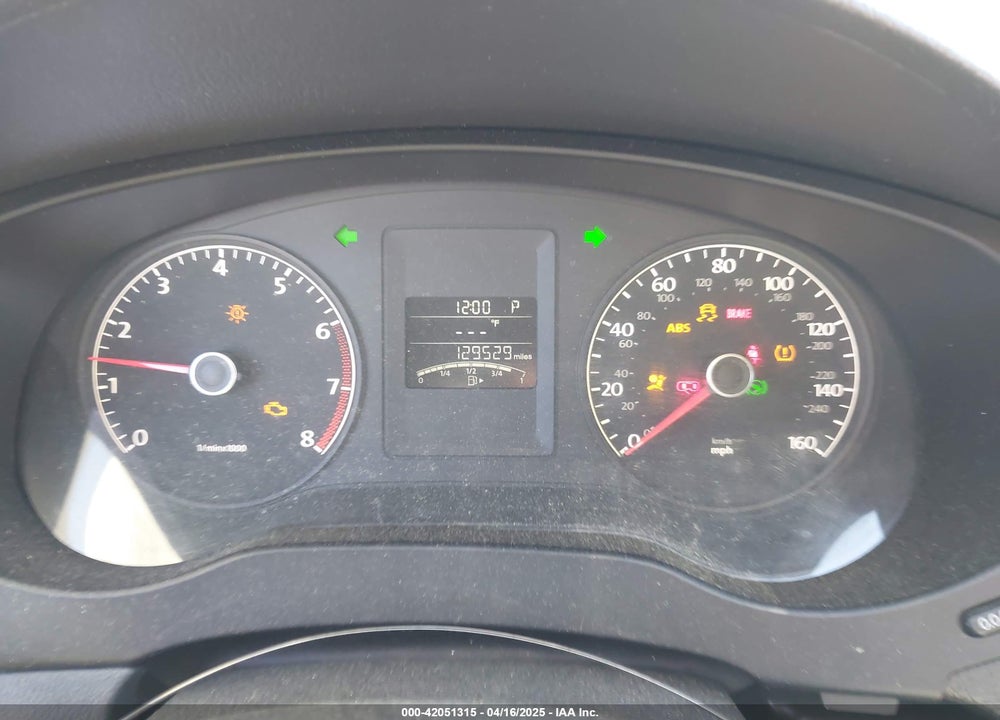 2011 VOLKSWAGEN JETTA VIN: 3VWDZ7AJ1BM371446