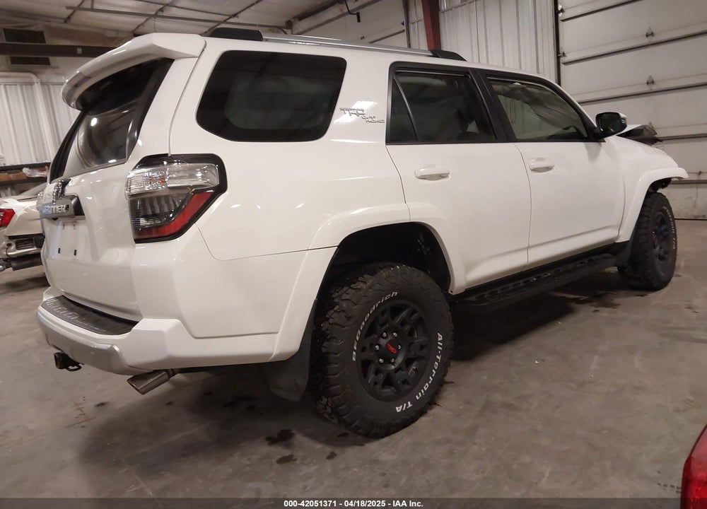 2018 TOYOTA 4RUNNER VIN: JTEBU5JR8J5544012