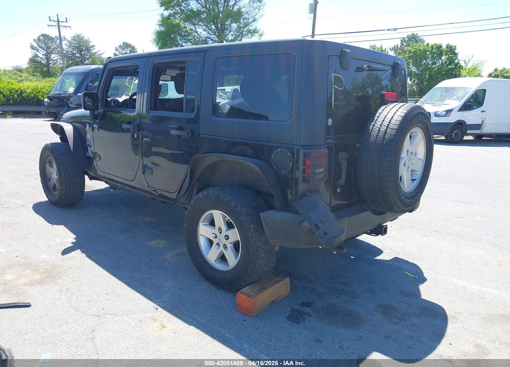 2014 JEEP WRANGLER UNLIMITED SPORT VIN: 1C4HJWDG5EL268736