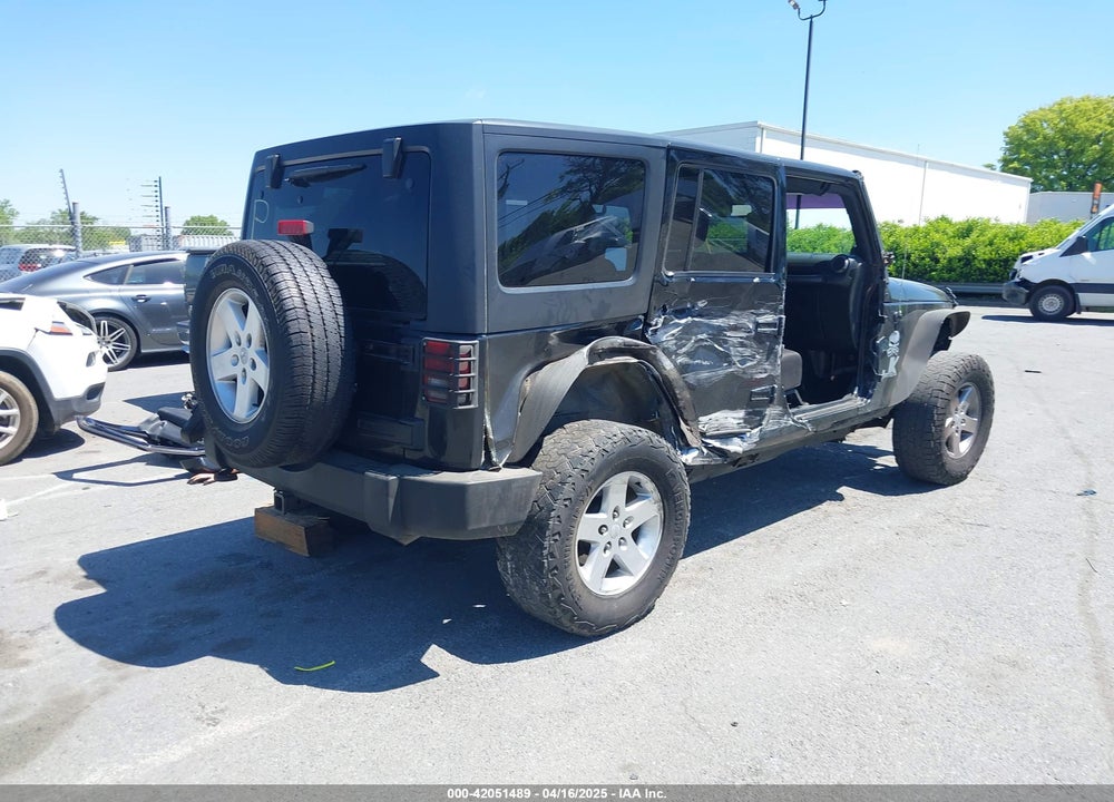 2014 JEEP WRANGLER UNLIMITED SPORT VIN: 1C4HJWDG5EL268736