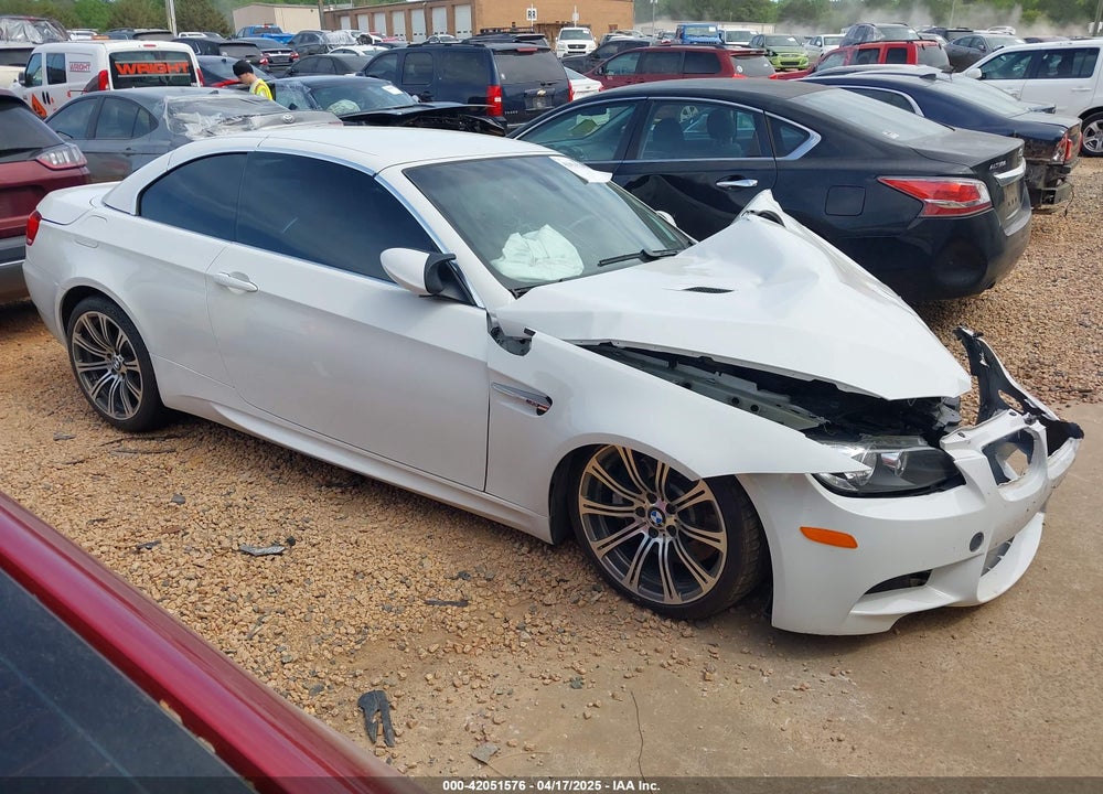 2008 BMW M3 VIN: WBSWL93548P330104
