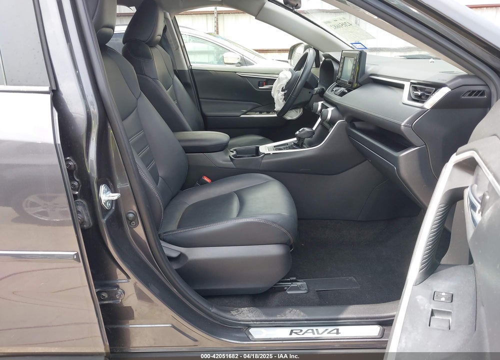2021 TOYOTA RAV4 VIN: JTMC1RFV1MJ022591
