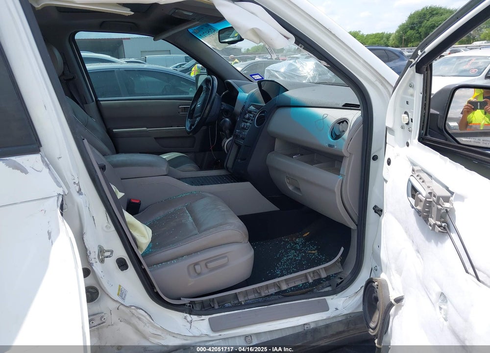 2014 HONDA PILOT VIN: 5FNYF3H54EB003933