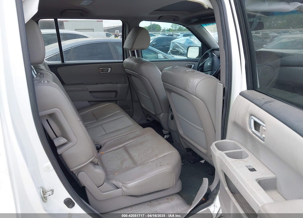 2014 HONDA PILOT VIN: 5FNYF3H54EB003933