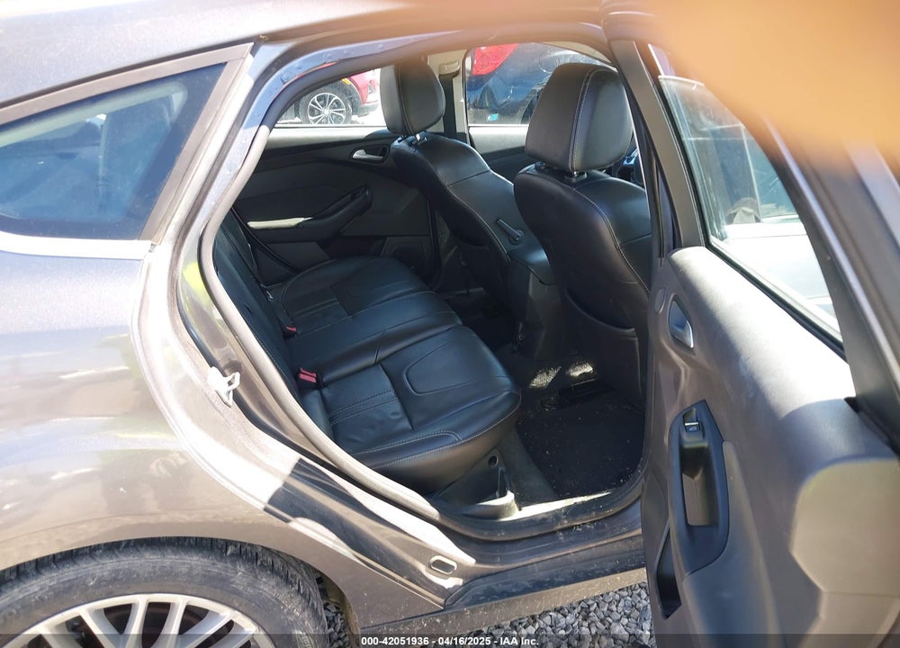 2014 FORD FOCUS VIN: 1FADP3N29EL342132