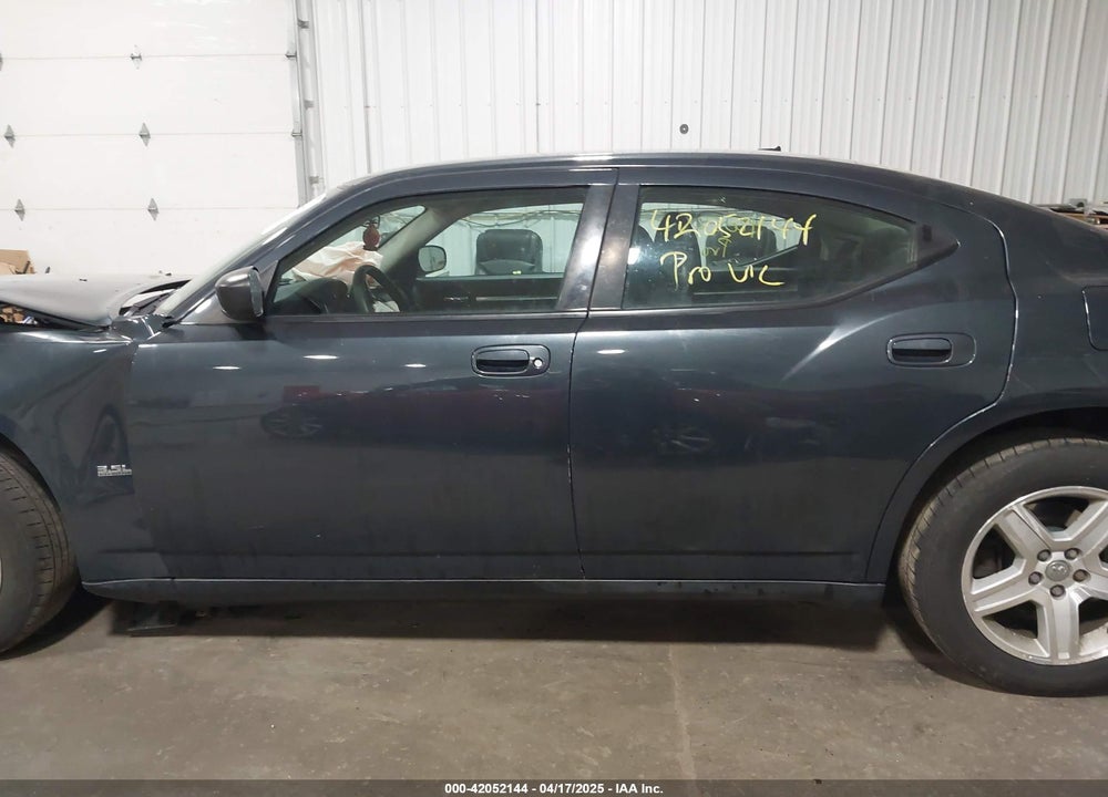 2008 DODGE CHARGER VIN: 2B3KA43G88H305583