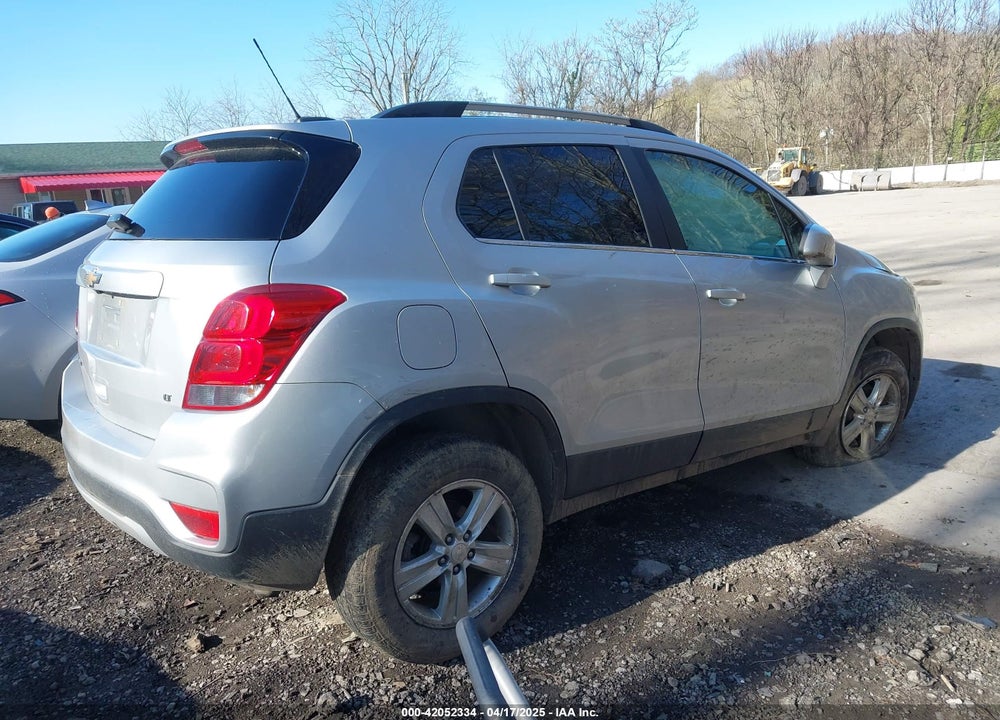 2018 CHEVROLET TRAX LT VIN: 3GNCJPSB4JL261158