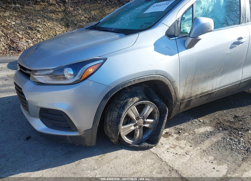 2018 CHEVROLET TRAX LT VIN: 3GNCJPSB4JL261158