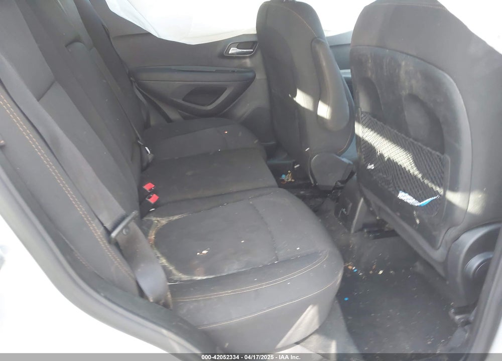 2018 CHEVROLET TRAX LT VIN: 3GNCJPSB4JL261158