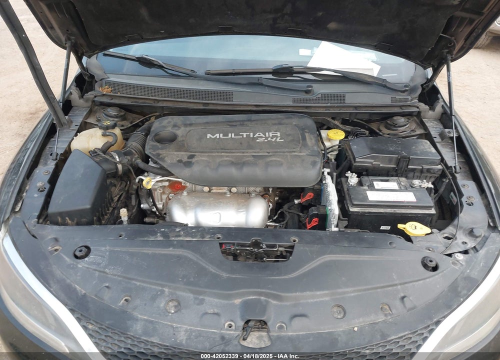 2015 CHRYSLER 200 VIN: 1C3CCCAB1FN587914