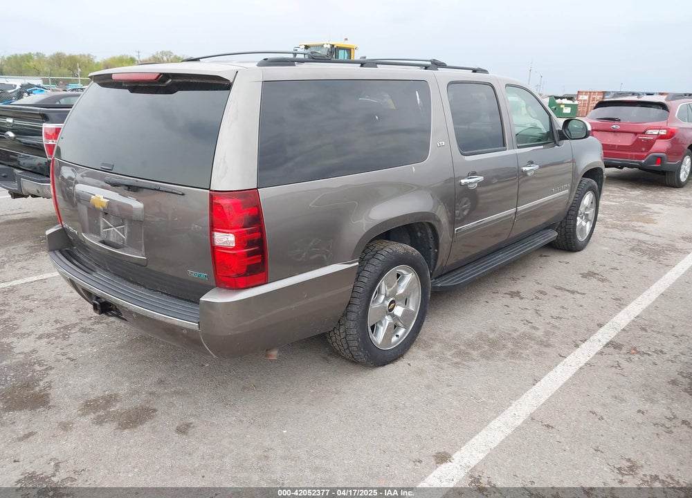 2011 CHEVROLET SUBURBAN 1500 LTZ VIN: 1GNSKKE32BR197356