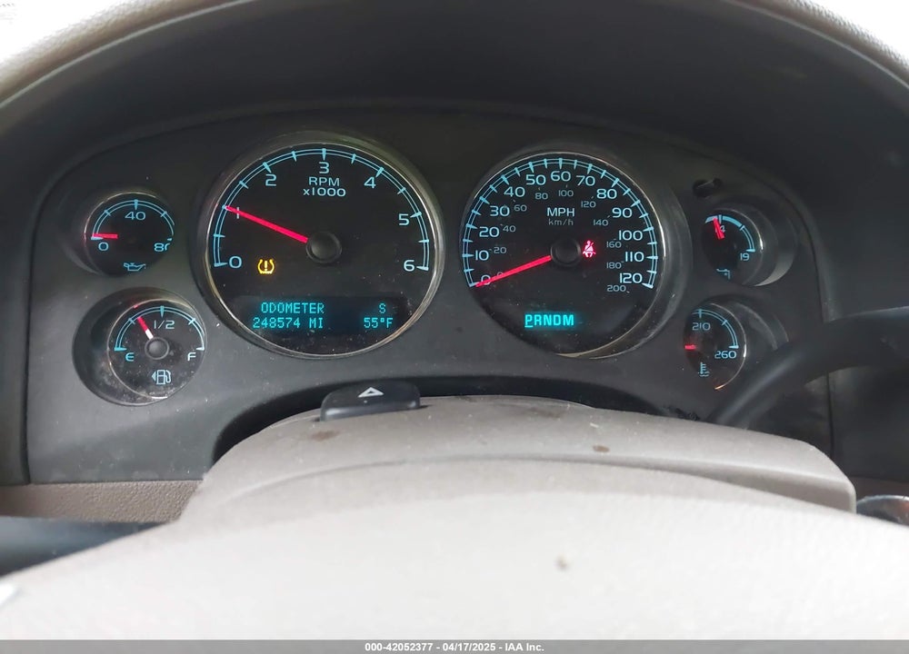 2011 CHEVROLET SUBURBAN 1500 LTZ VIN: 1GNSKKE32BR197356