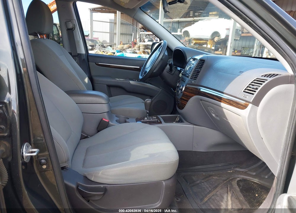 2010 HYUNDAI SANTA FE GLS VIN: 5NMSG3AB0AH335685