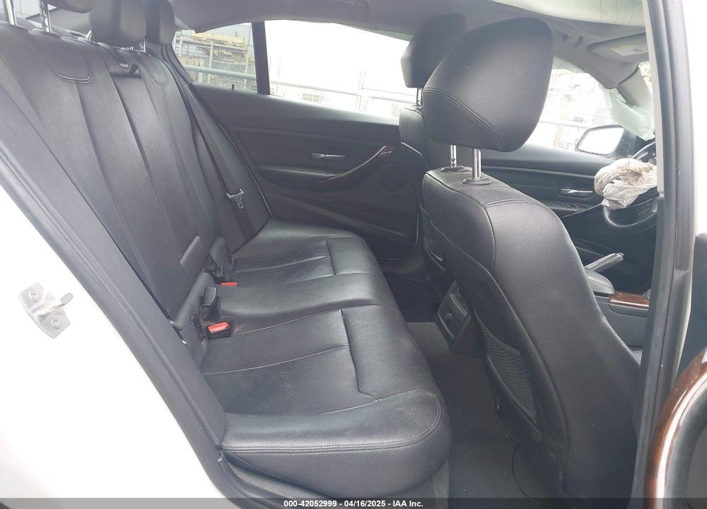 2015 BMW 3 SERIES VIN: WBA3A5G54FNS82693