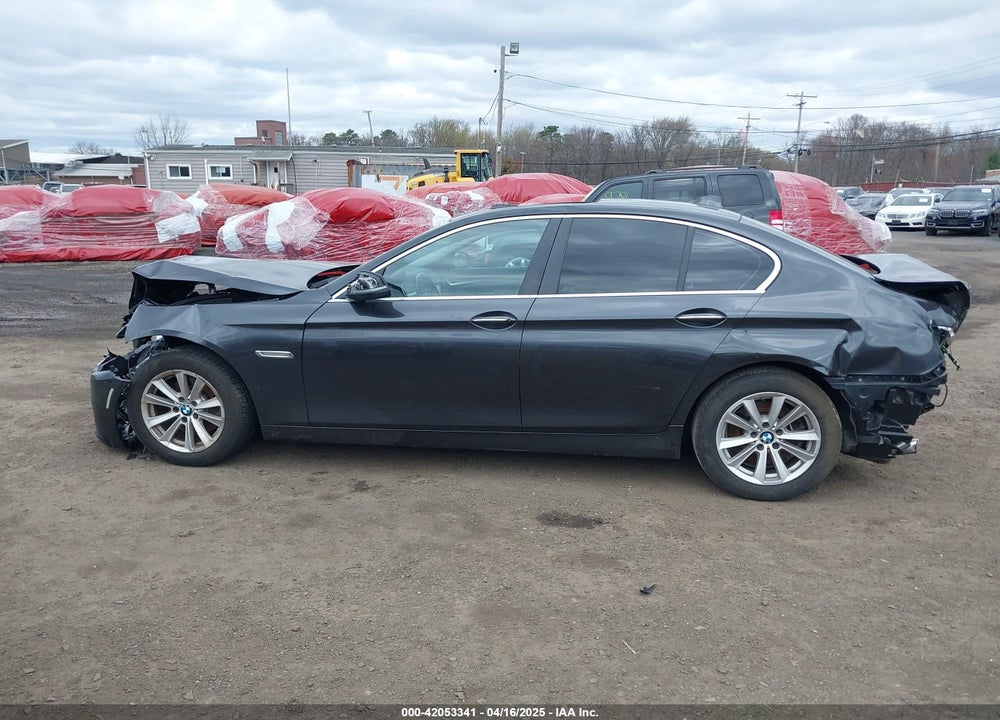 2016 BMW 5 SERIES VIN: WBA5A7C5XGG152319