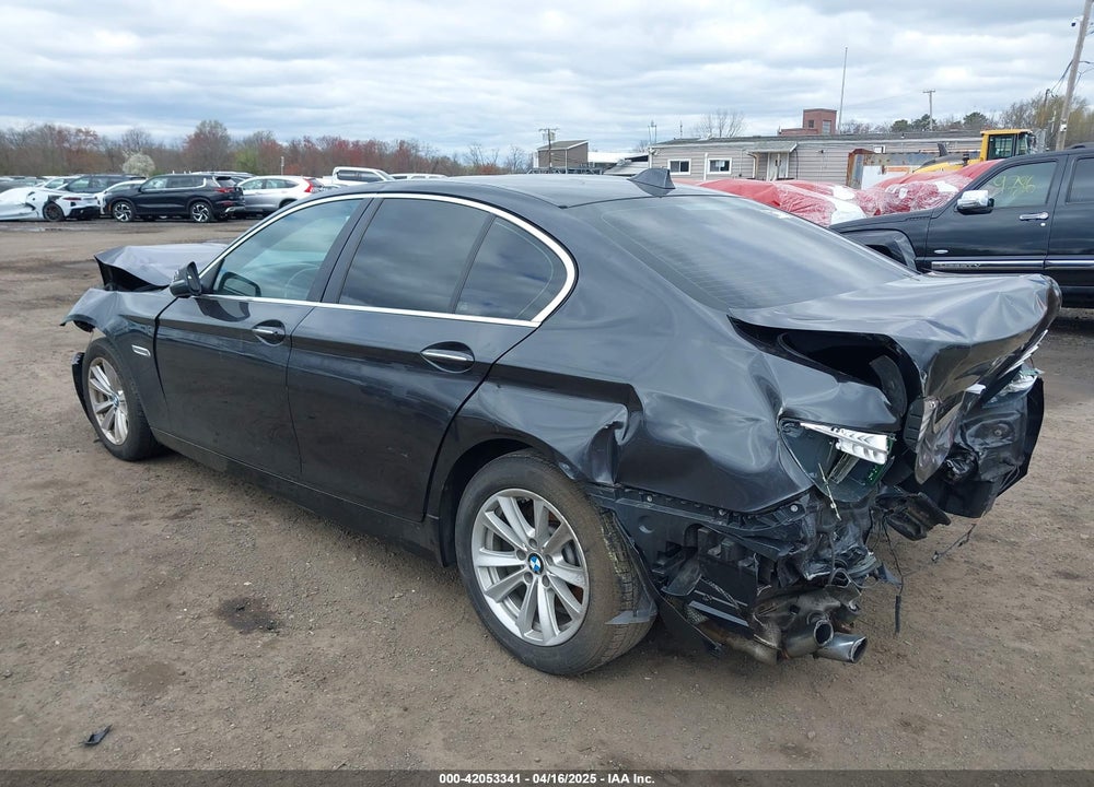 2016 BMW 5 SERIES VIN: WBA5A7C5XGG152319