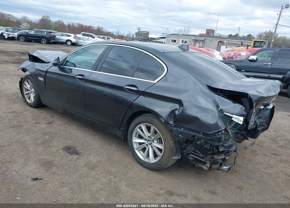 2016 BMW 5 SERIES VIN: WBA5A7C5XGG152319