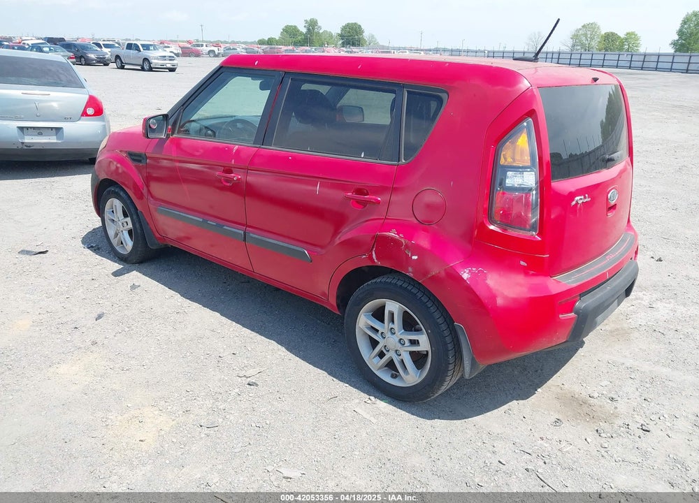 2011 KIA SOUL VIN: KNDJT2A2XB7288935