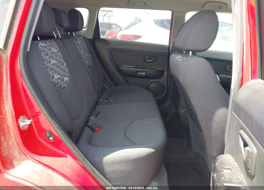 2011 KIA SOUL VIN: KNDJT2A2XB7288935