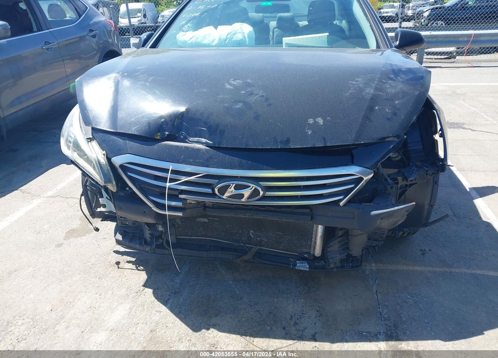 2015 HYUNDAI SONATA VIN: 5NPE24AF1FH210063