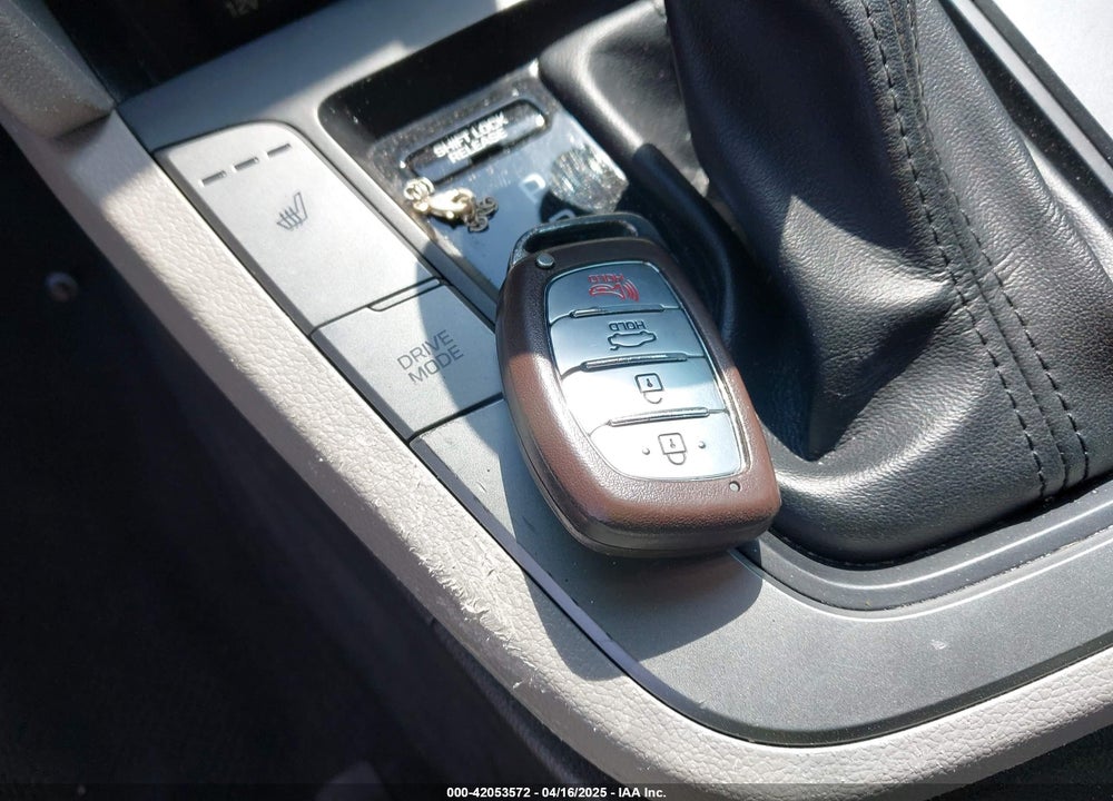 2018 HYUNDAI ELANTRA VIN: KMHD84LF6JU543070
