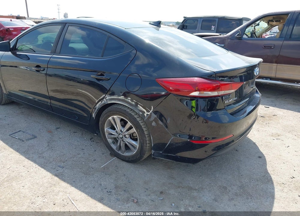 2018 HYUNDAI ELANTRA VIN: KMHD84LF6JU543070