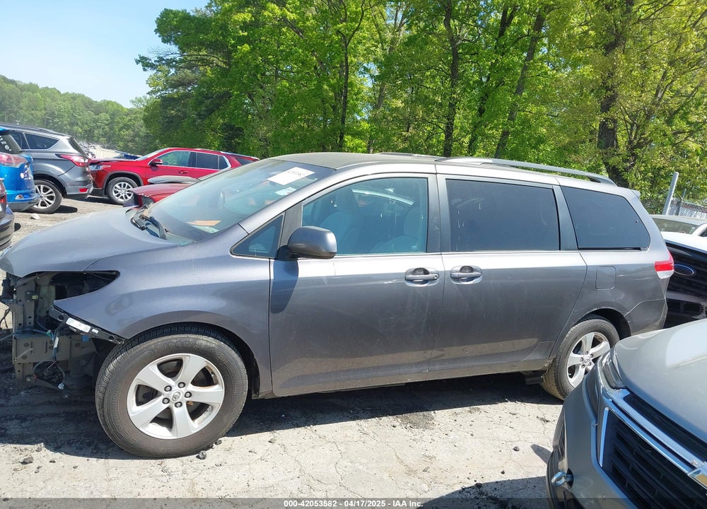 2011 TOYOTA SIENNA VIN: 5TDKK3DC3BS112980