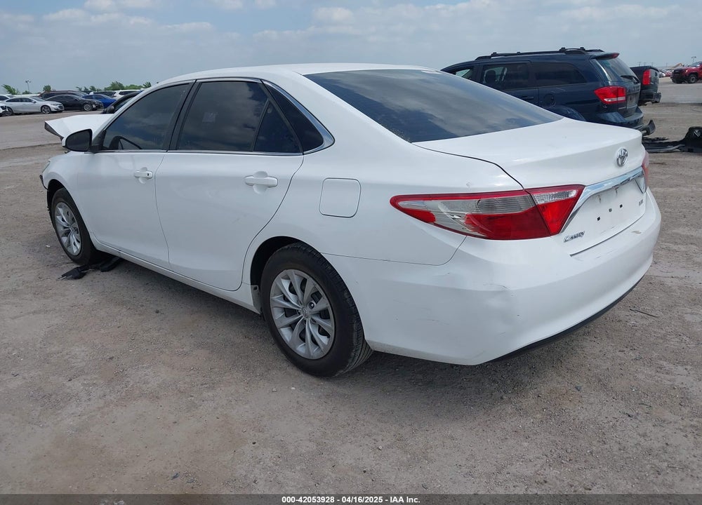 2017 TOYOTA CAMRY LE VIN: 4T1BF1FK0HU733302