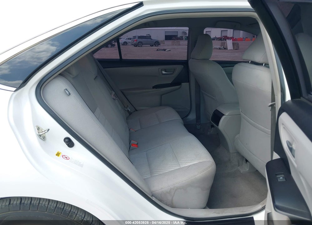 2017 TOYOTA CAMRY LE VIN: 4T1BF1FK0HU733302