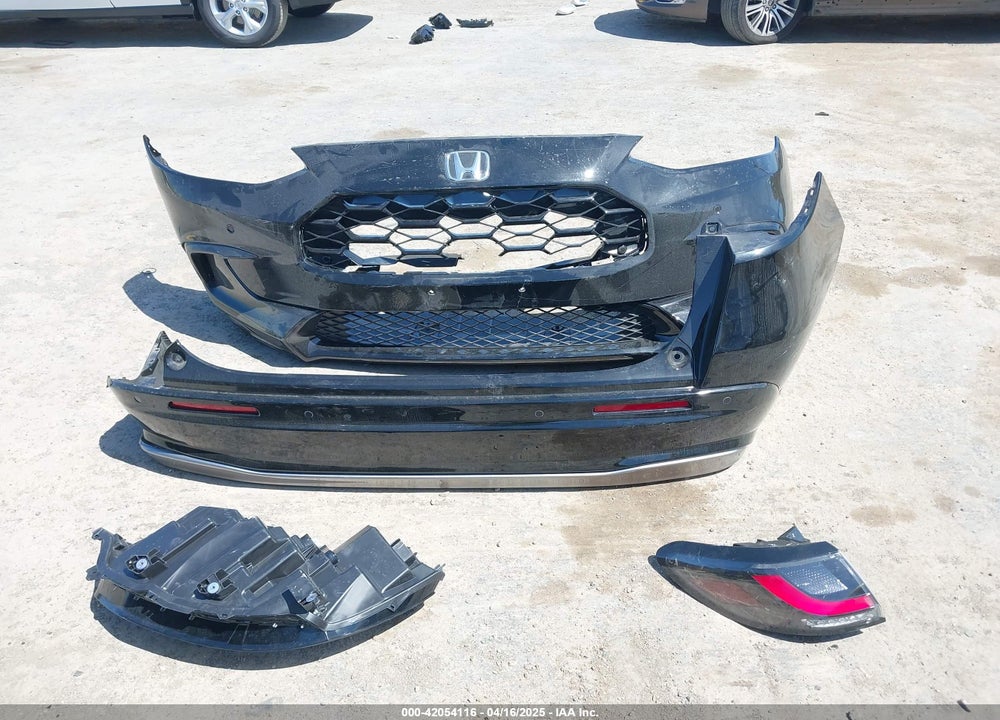 2025 HONDA HR-V VIN: 3CZRZ1H72SM708295