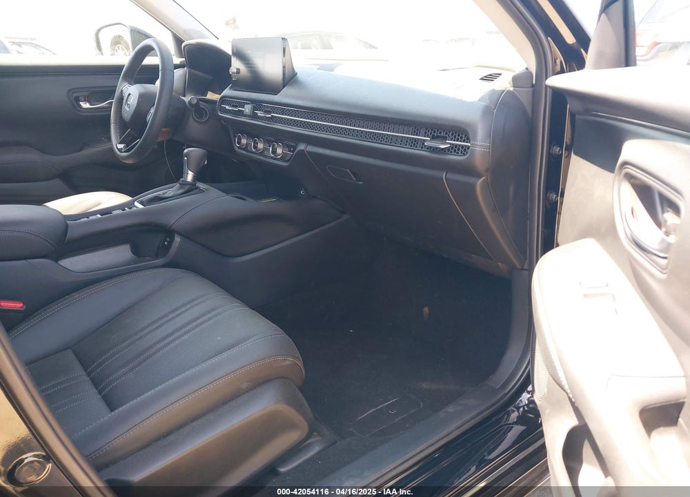 2025 HONDA HR-V VIN: 3CZRZ1H72SM708295