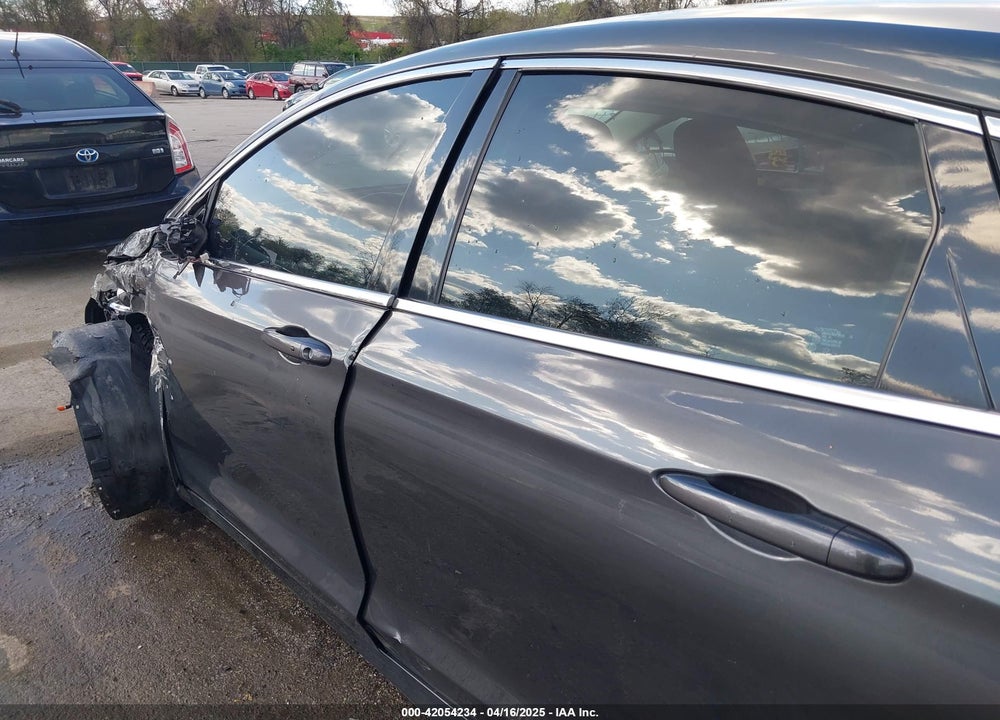 2015 CHRYSLER 200 LIMITED VIN: 1C3CCCAB3FN608357