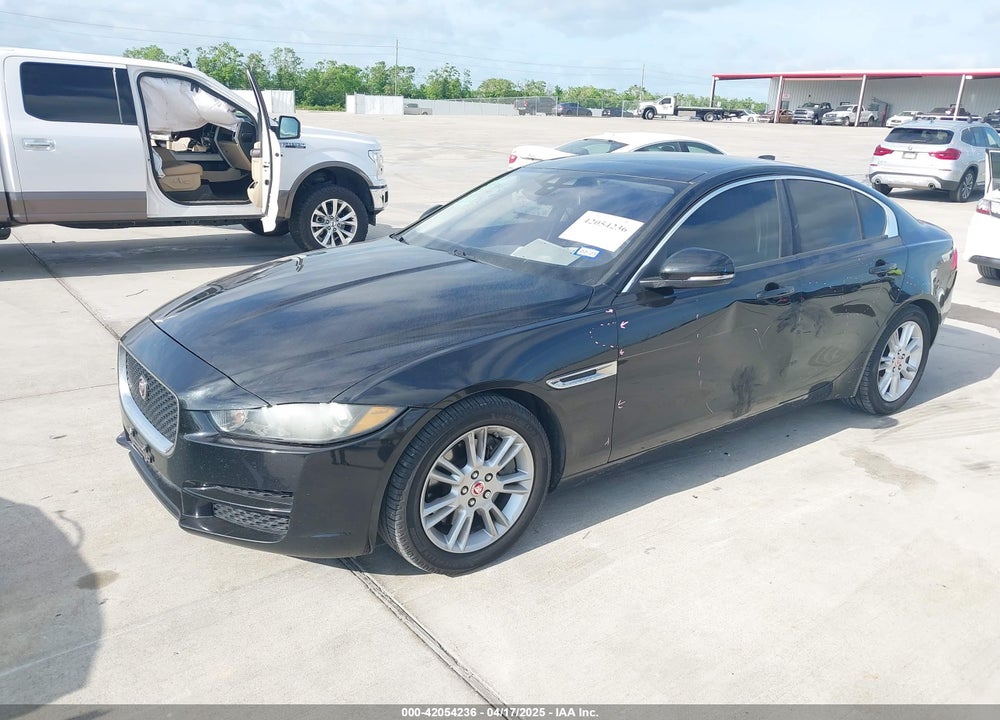 2017 JAGUAR XE VIN: SAJAD4BG7HA965178