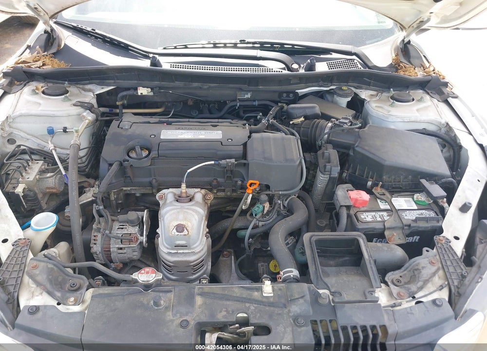 2014 HONDA ACCORD VIN: 1HGCR2F34EA032548