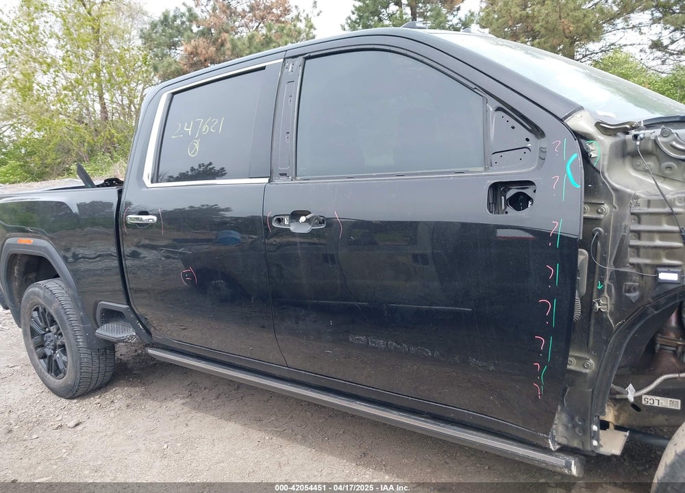 2023 GMC SIERRA 2500HD 4WD  STANDARD BED DENALI VIN: 1GT49REY2PF247621