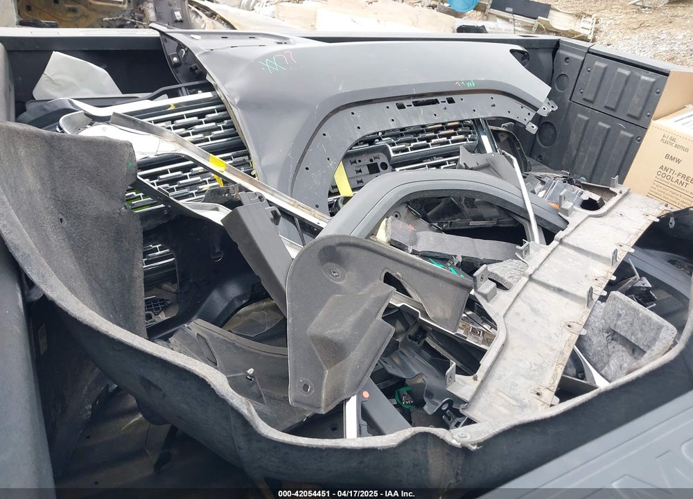 2023 GMC SIERRA 2500HD 4WD  STANDARD BED DENALI VIN: 1GT49REY2PF247621